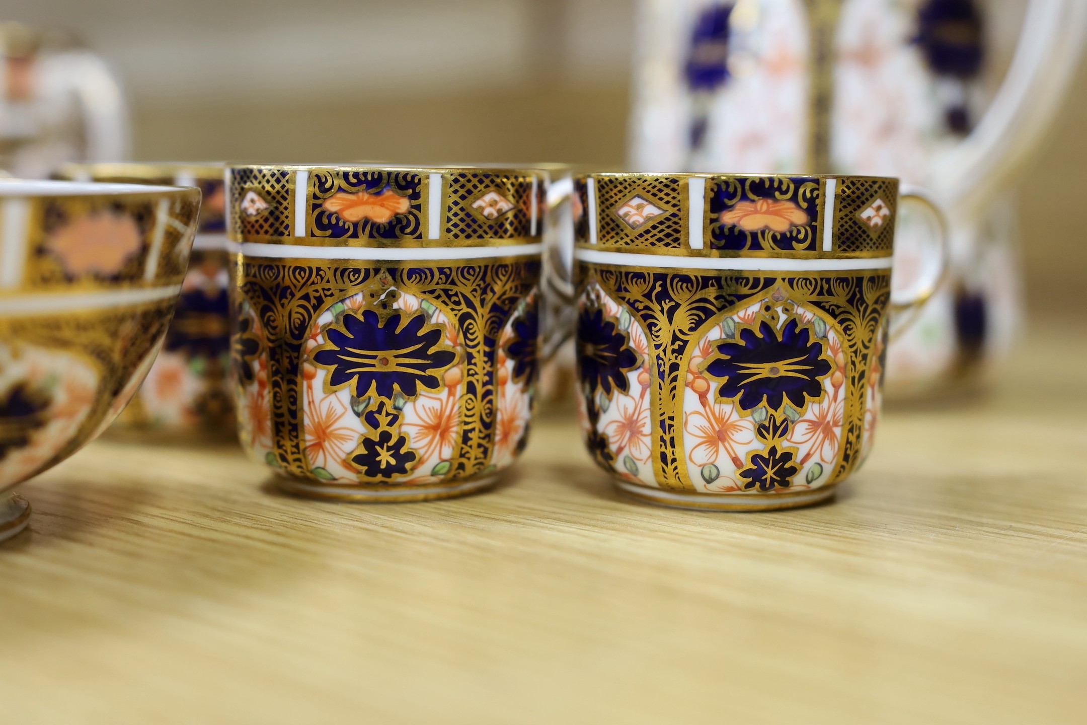 A quantity of Royal Crown Derby Imari pattern porcelain tea / dinner wares